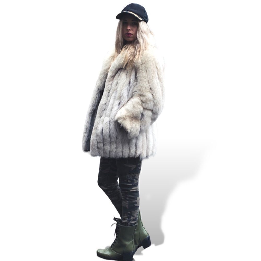 ❤️SOLD❤️SAGA FOX Blue Fox Fur Jacket |Size: Medium|